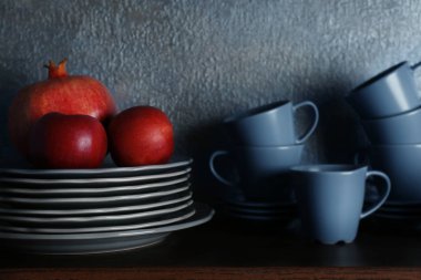 Yemek ve meyve kümesi