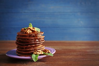 Cevizli lezzetli krepler