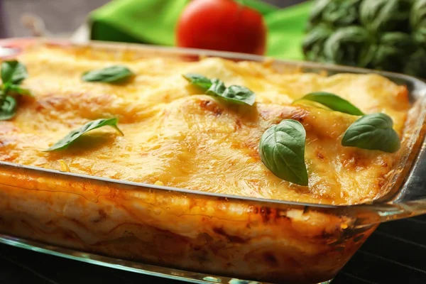 Yemek pişirme içinde geleneksel lazanya