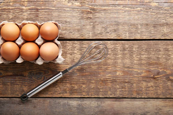 Paquete huevos frescos —  Fotos de Stock