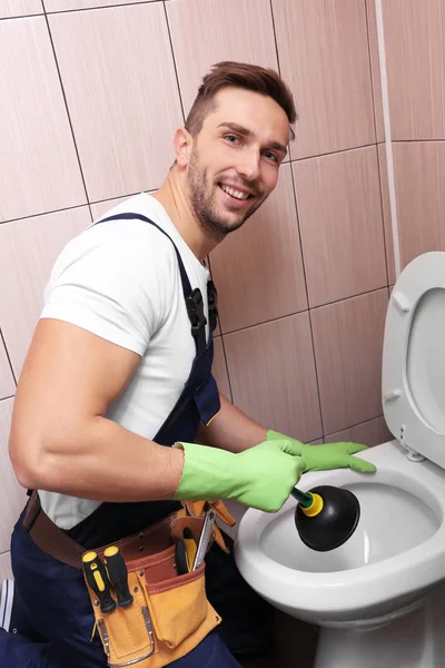 Tesisatçı tamir tuvalet