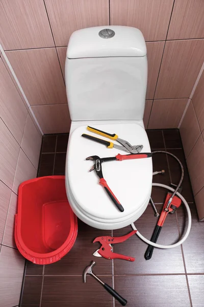 Tuvalet tesisatçı 's araçları 