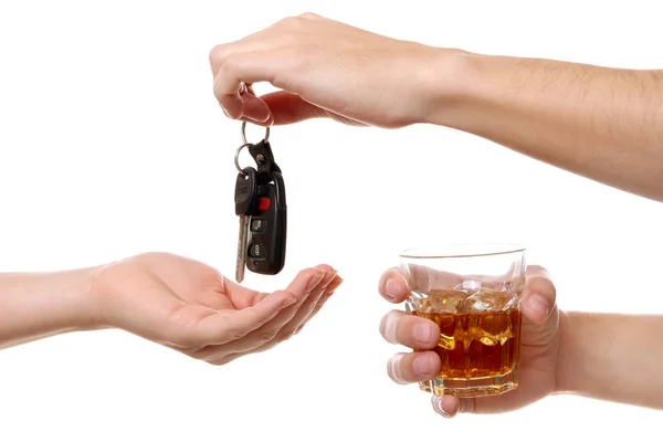 Dronken man geeft auto sleutel — Stockfoto