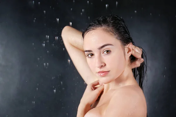 Woman washing body — Stock Photo, Image