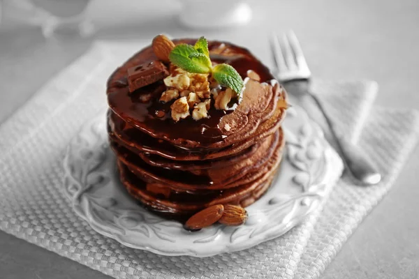 Tasty pancakes with nuts — Stock Photo, Image
