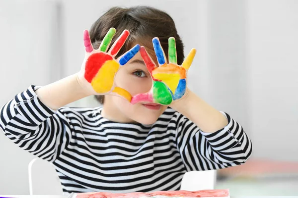 Lindo niño pequeño — Foto de Stock