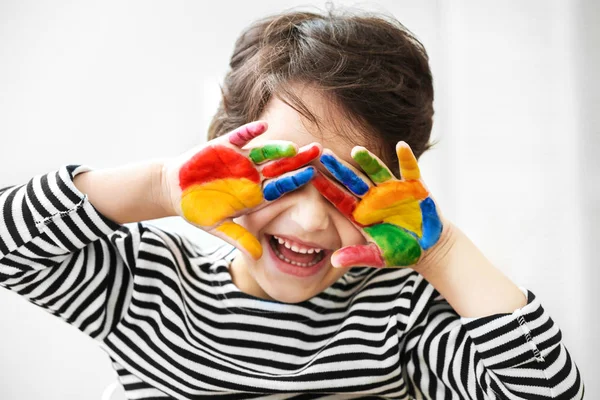 Pequeno menino bonito — Fotografia de Stock