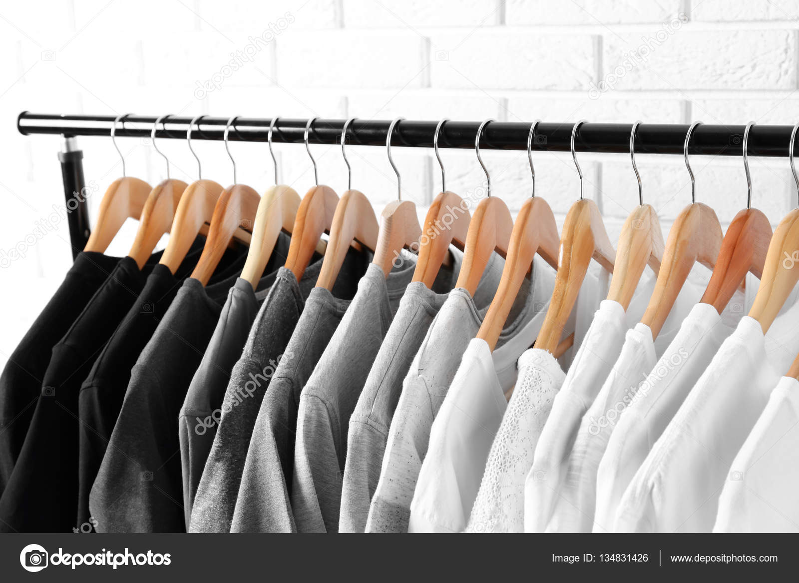 https://st3.depositphotos.com/1177973/13483/i/1600/depositphotos_134831426-stock-photo-t-shirts-on-hangers-against.jpg