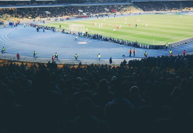 Stadyumu futbol maçında izlerken hayranları