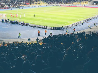 Stadyumu futbol maçında izlerken hayranları