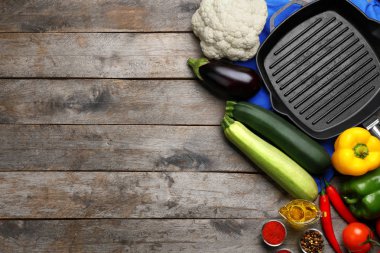 Ürünleri ile ızgara tava