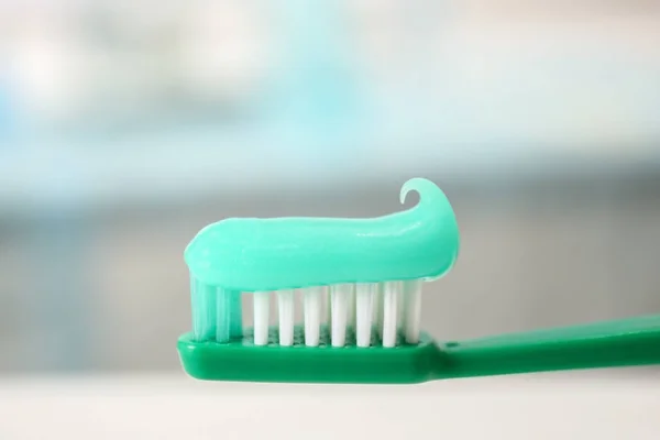 Hijyenik diş fırçası ve diş macunu — Stok fotoğraf