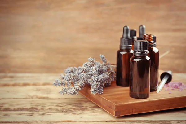 Essential oils and lavender — Stock Photo, Image