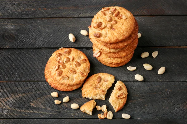 Fıstık çerez yığılmış