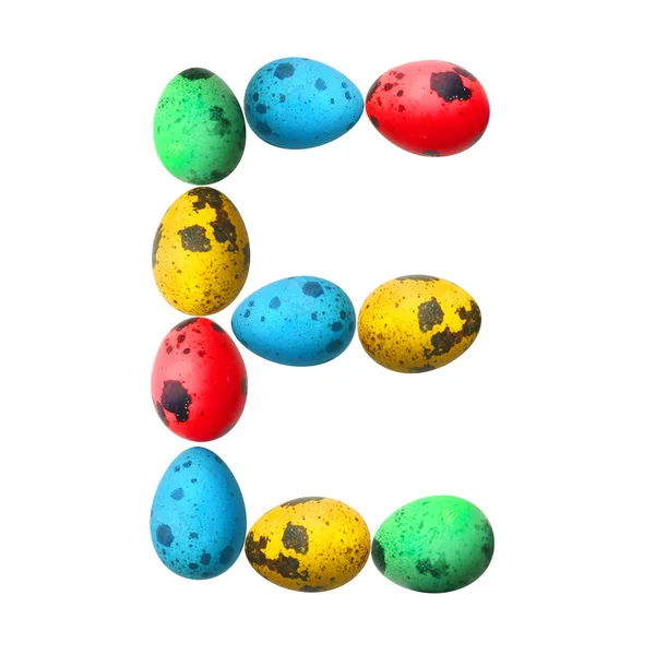 Lettre E faite d'œufs de Pâques — Photo