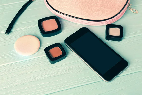 Make-up Tasche mit dekorativer Kosmetik — Stockfoto