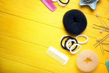 saç modeli için farklı aksesuarlar