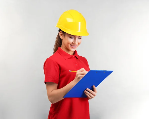 Pretty warehouse worker — Stock Photo, Image