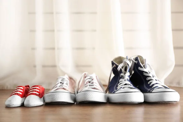 Zapatos para padres e hijos — Foto de Stock