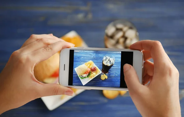 Gustoso hamburger con snack — Foto Stock