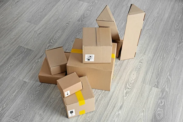 Mucchio di scatole di cartone — Foto Stock