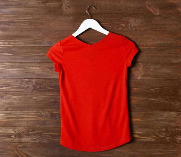 Puste czerwony t-shirt — Zdjęcie stockowe