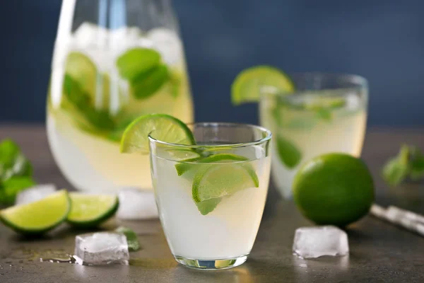 Färsk lime cocktail — Stockfoto