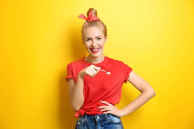 Genç güzel kadın.