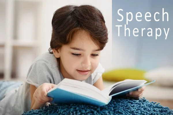 Çocuk ve metin konuşma terapisi — Stok fotoğraf
