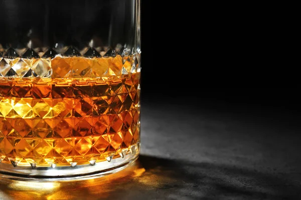 Glass of whisky with ice — Stock Photo, Image