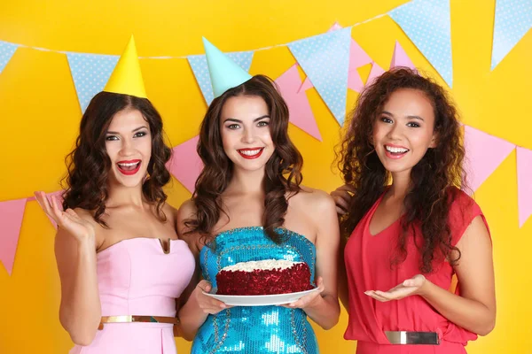 Young women at birthday party — Stock Photo, Image