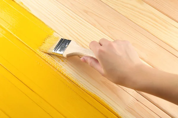 Ręczne malowanie drewna — Zdjęcie stockowe