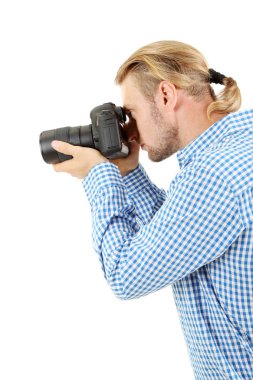 Kameralı yakışıklı fotoğrafçı.
