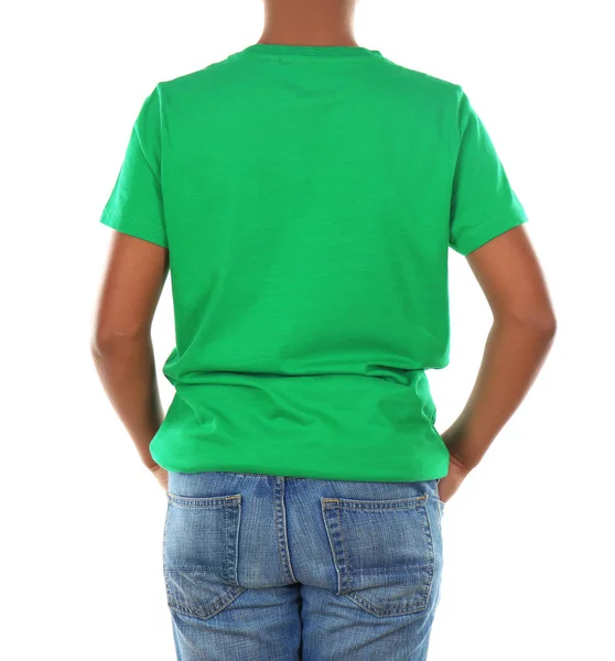 Afrikanischer amerikanischer Junge im weißen T-Shirt — Stockfoto