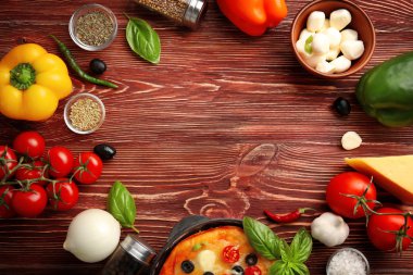 Malzemeli lezzetli pizza.