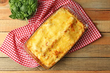 Cam yemek pişirme geleneksel lazanya