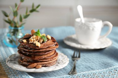 Çikolata soslu lezzetli gözleme