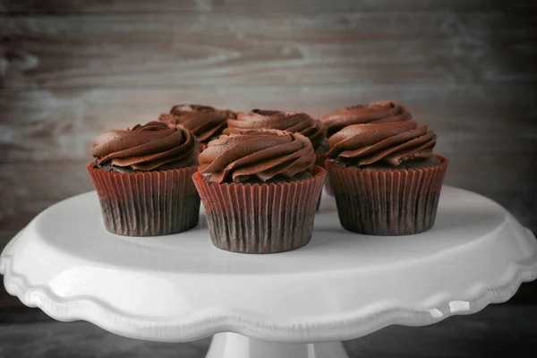 Tasty chocolate cupcakes — Stock Photo, Image