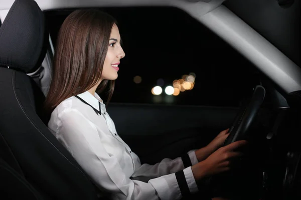 Beautiful girl driving car — Stock Photo, Image