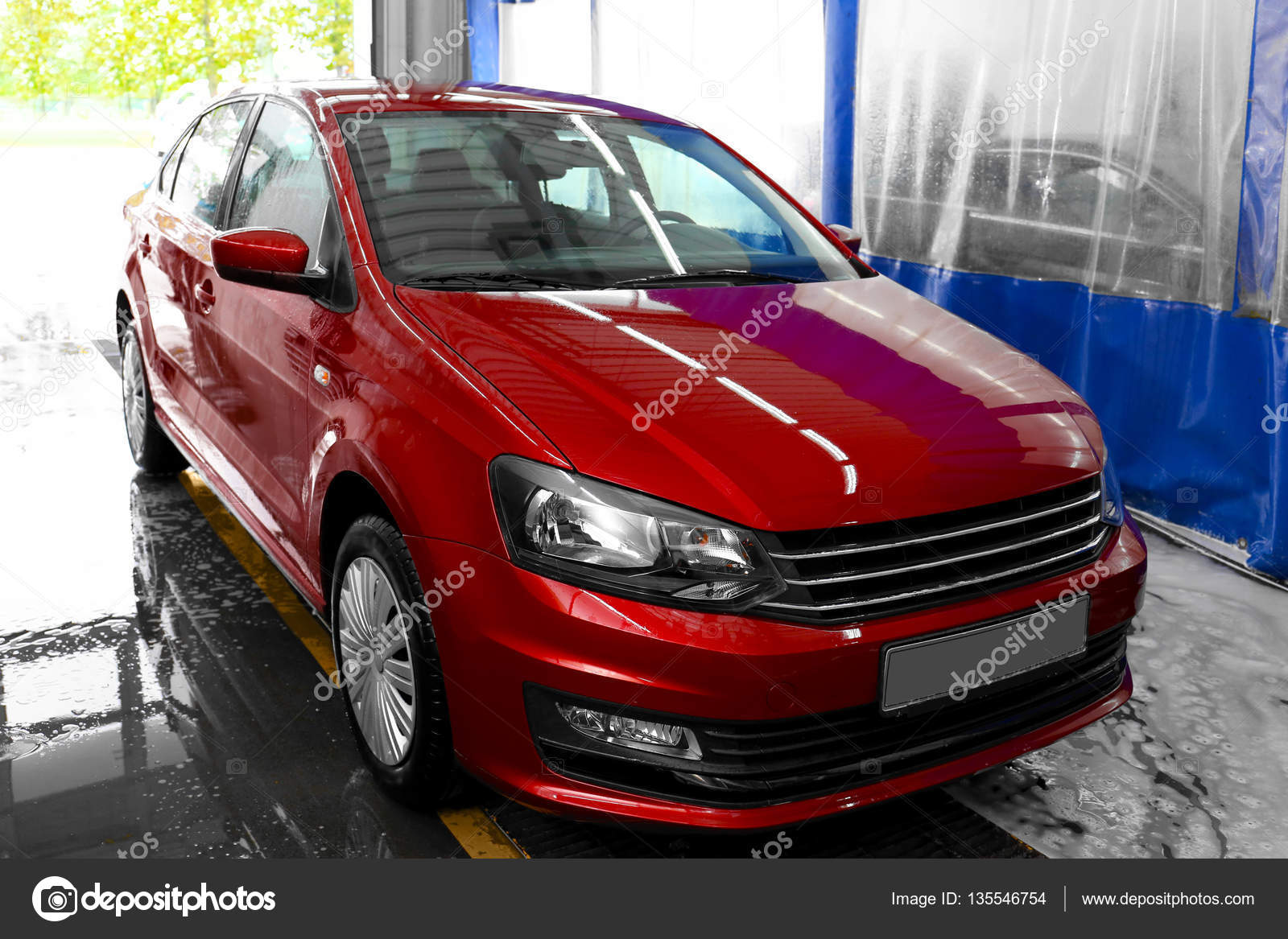 Car at wash station — Stock Photo © belchonock #135546754