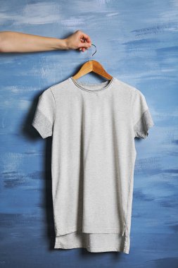boş gri t-shirt