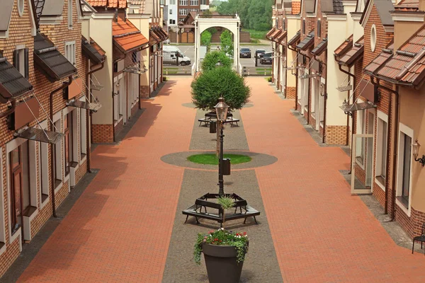 Calle de la pequeña ciudad —  Fotos de Stock