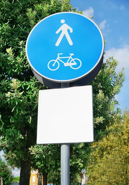 Radfahrstreifen-Schild — Stockfoto