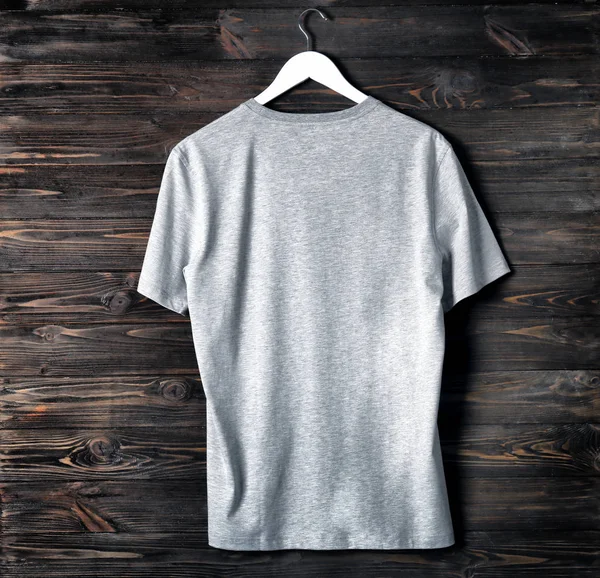 Boş gri t-shirt — Stok fotoğraf