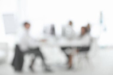 İş adamları arka plan bulanık 