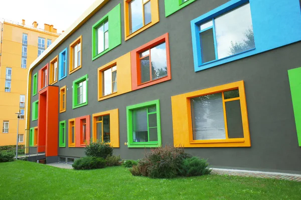 Modern renkli binalar
