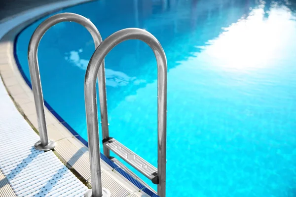 Swimming pool with stair — Stock Photo, Image