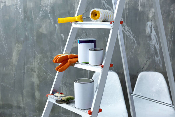 Ladder and set of tools 