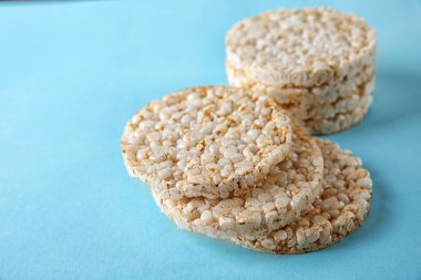 Pirinç kraker yığını