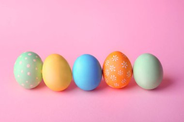 Renkli Paskalya yumurtaları